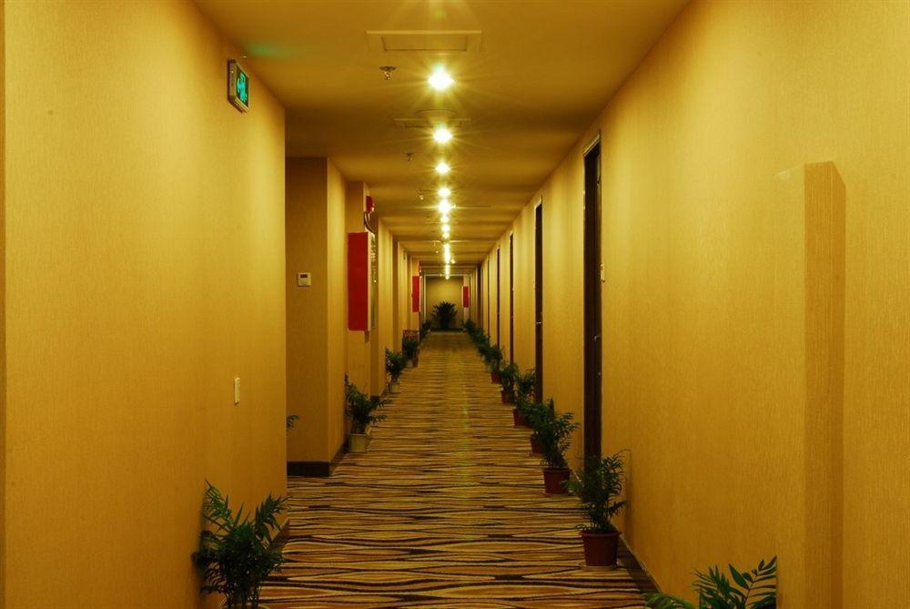 Super 8 Xian Xidajie Hotel Buitenkant foto